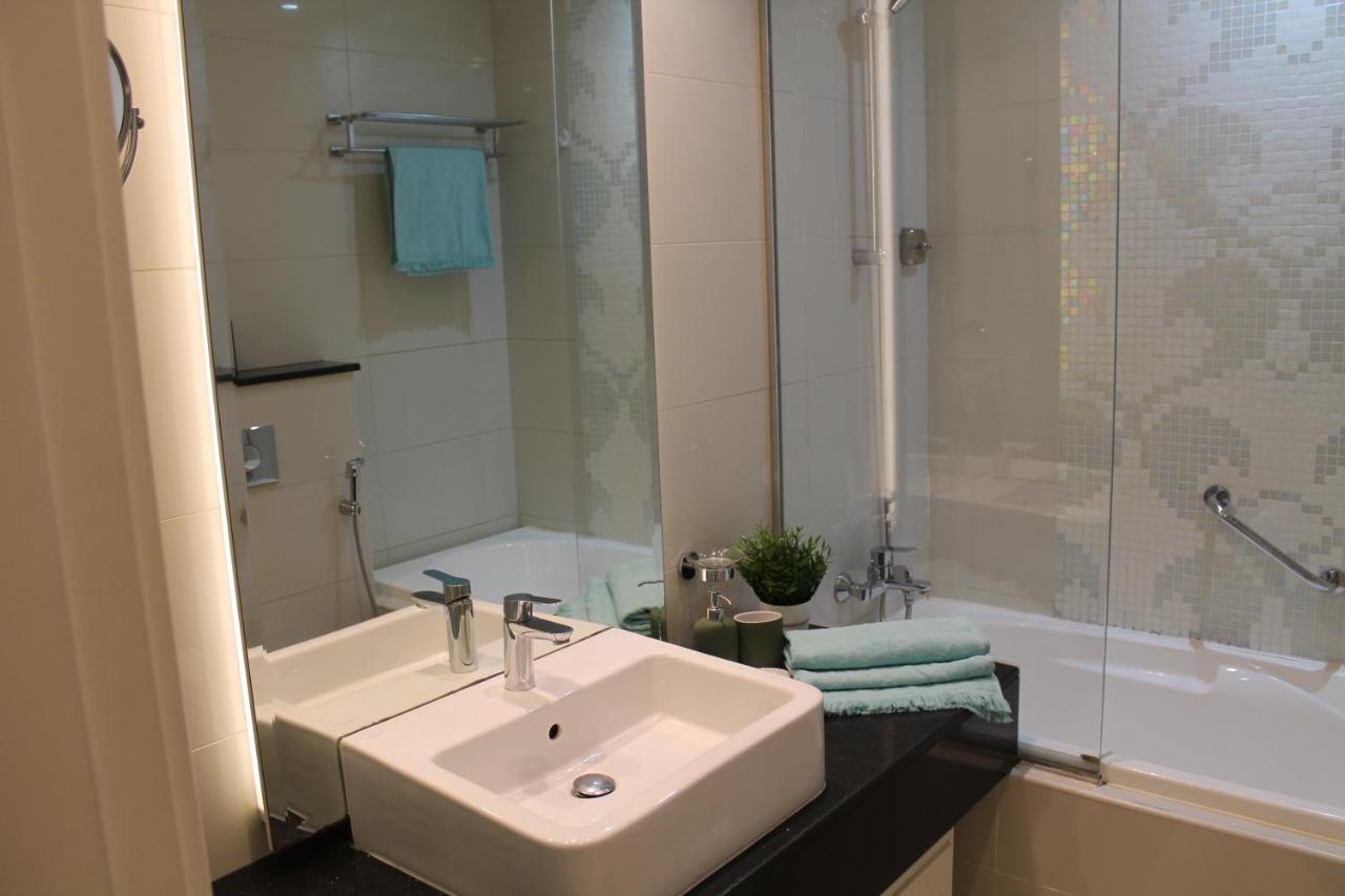 Spacious One Bedroom Close To Burj Khalifa, Dubai Mall In Business Bay Eksteriør billede